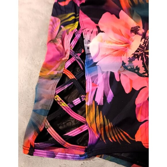 Torrid Falling Leaves Tropical Pink Swim Bottoms Shorts lattice 3 womens 3X - Picture 4 of 5